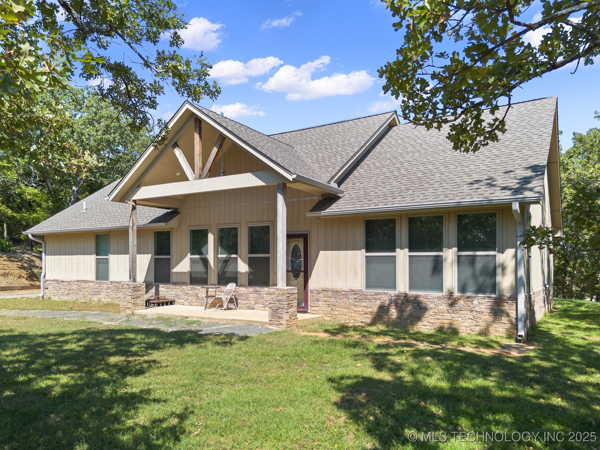 2516 Elm Road Property Photo 1
