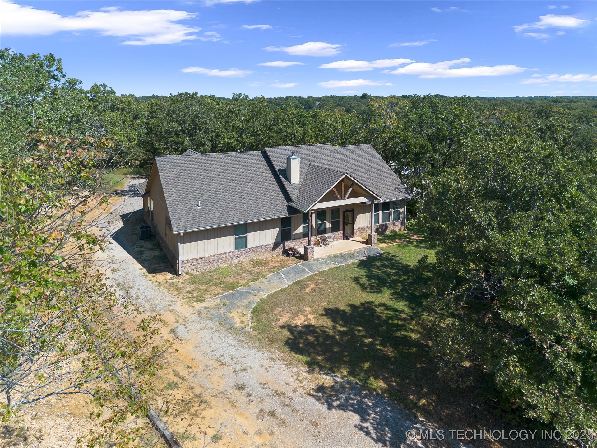 2516 Elm Road Property Photo 5