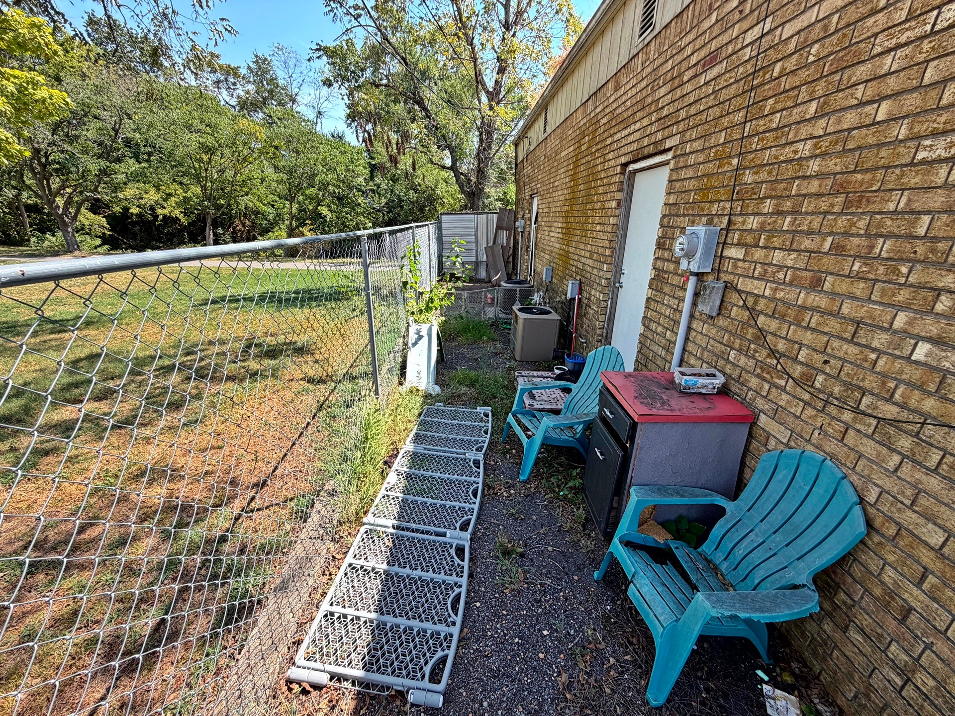 201 E 1st Street Property Photo 30