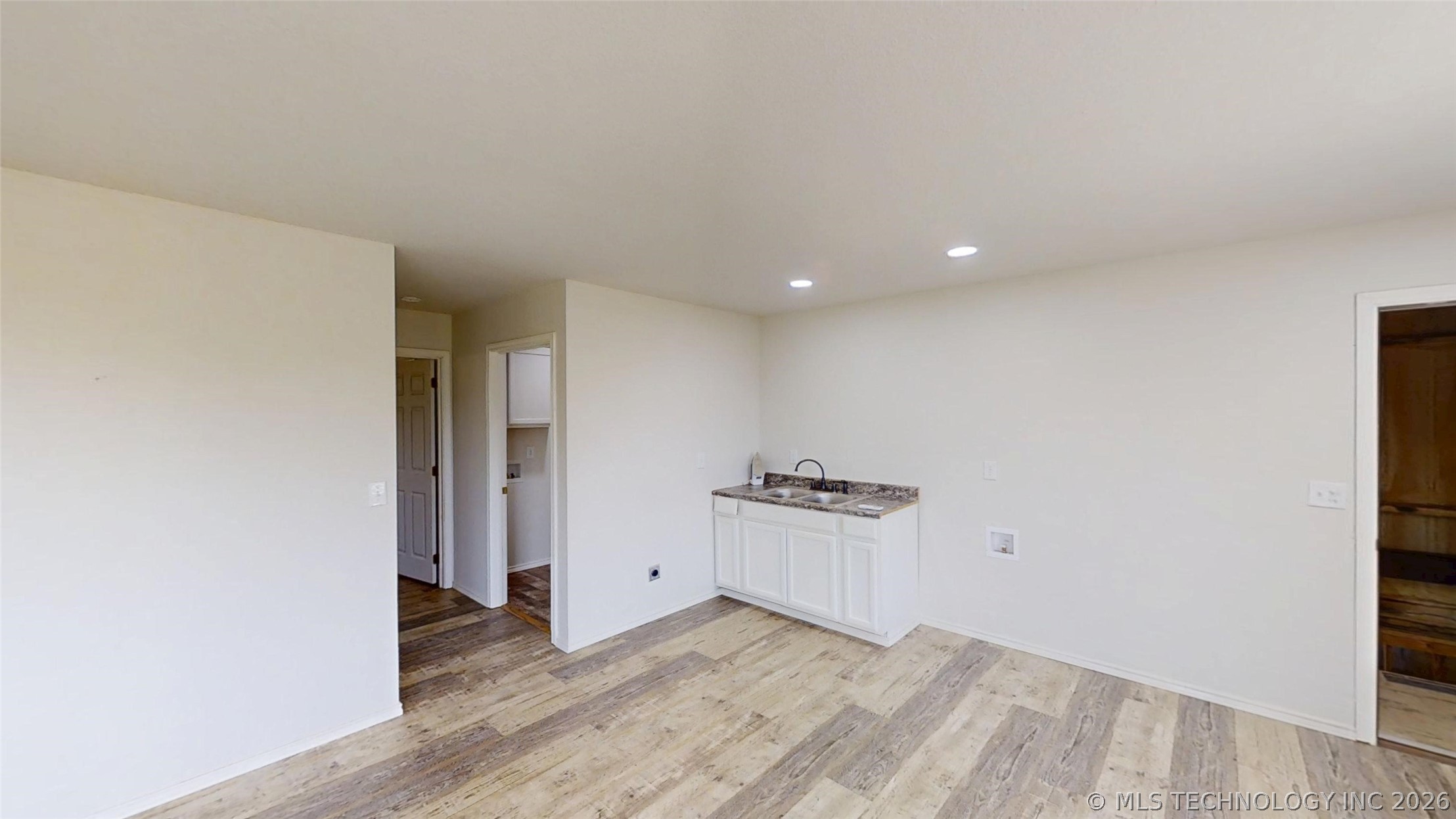 284 Songbird Trail Property Photo 18