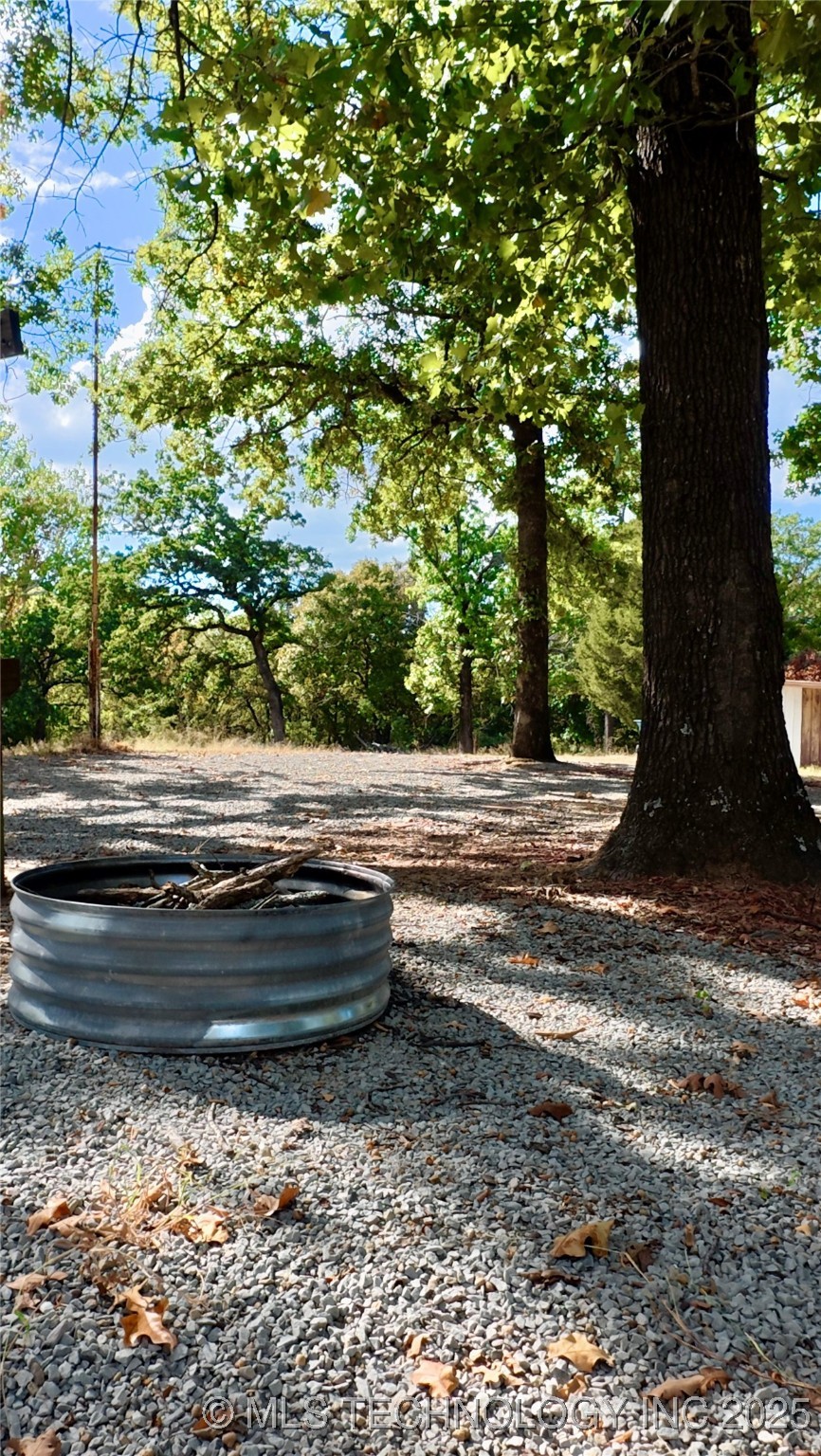 427539 E 1148 Loop Property Photo 10