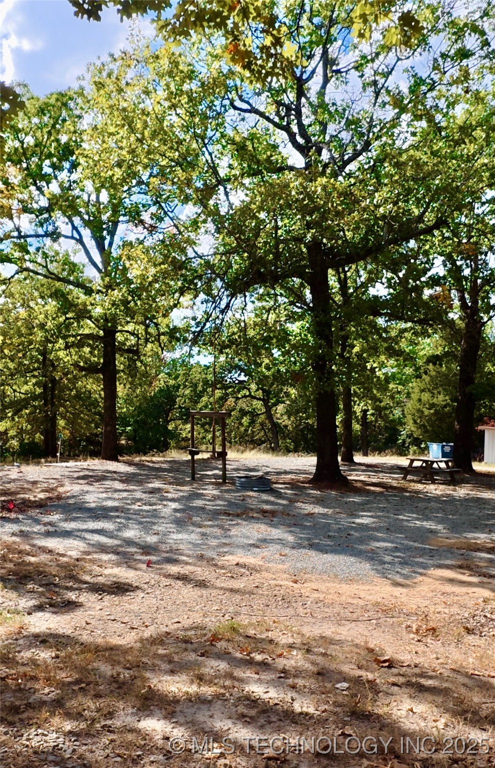 427539 E 1148 Loop Property Photo 11