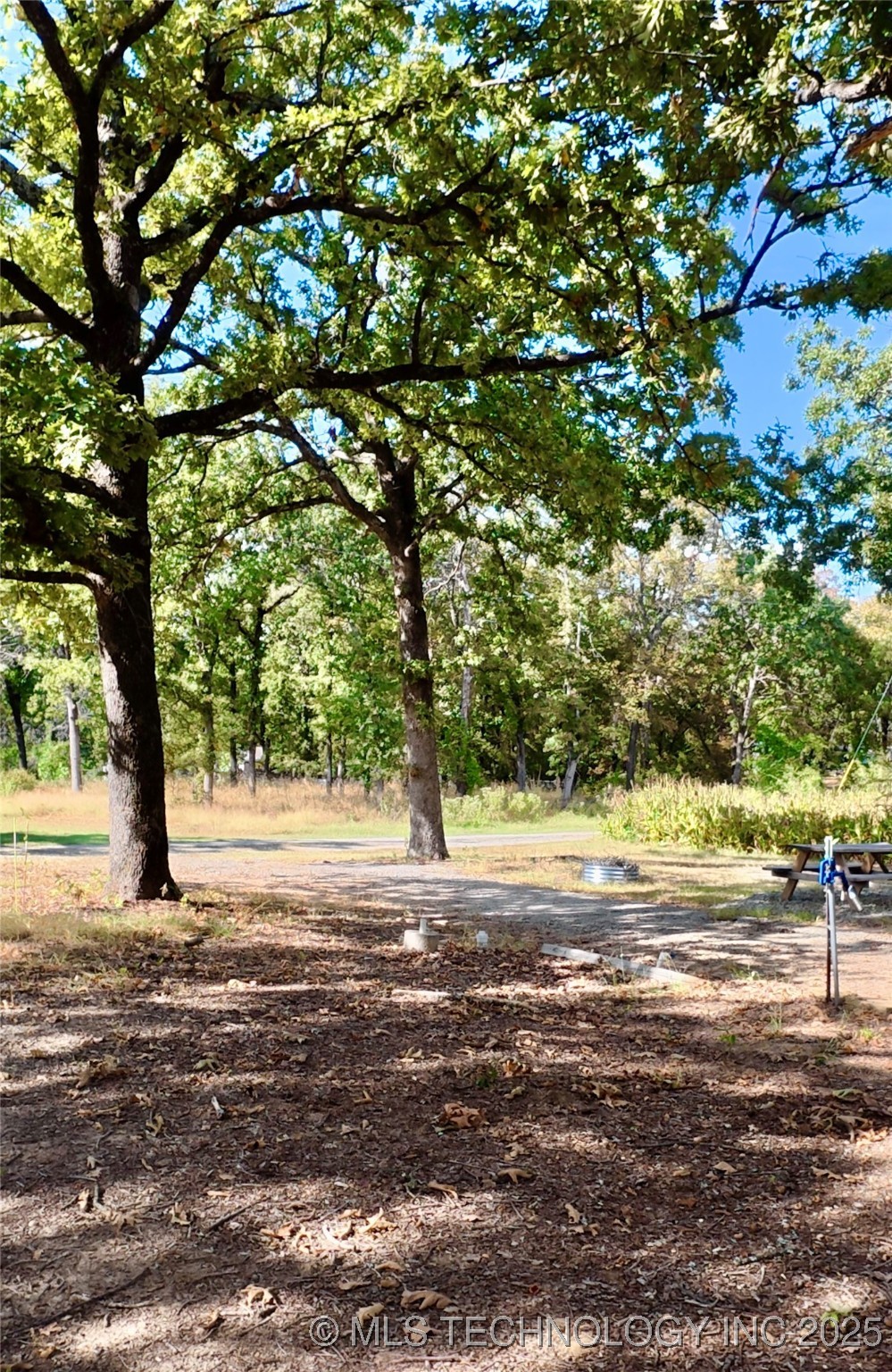 427539 E 1148 Loop Property Photo 12