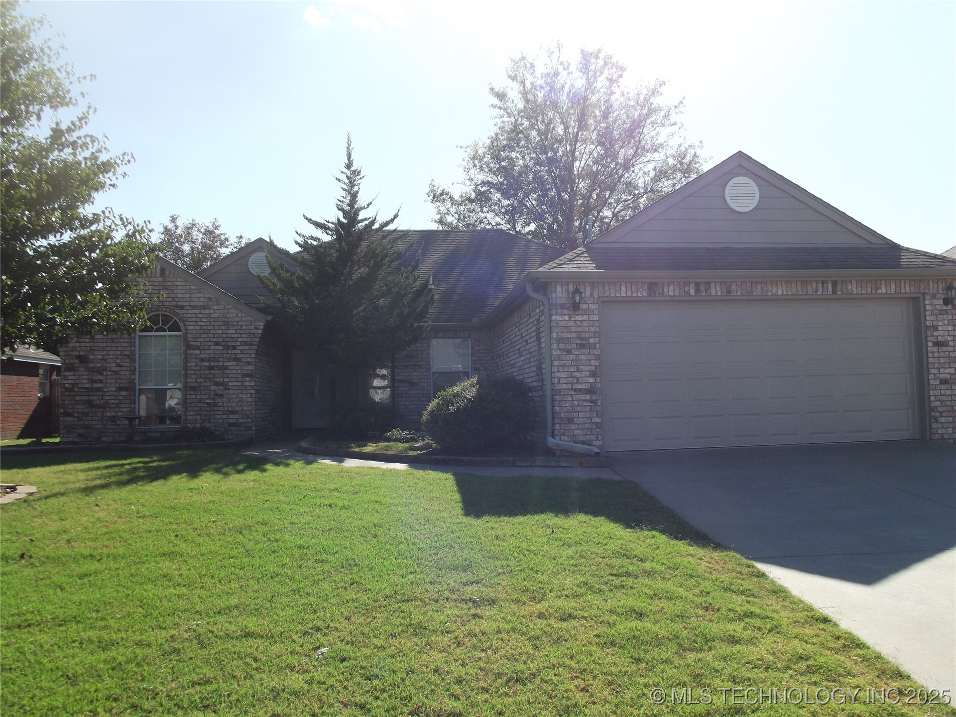 10712 E 119th Street North N Property Photo 1