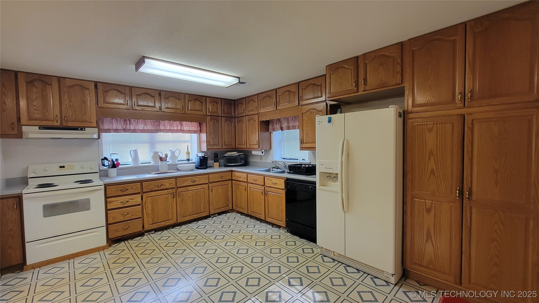 46029 S 660 Property Photo 11