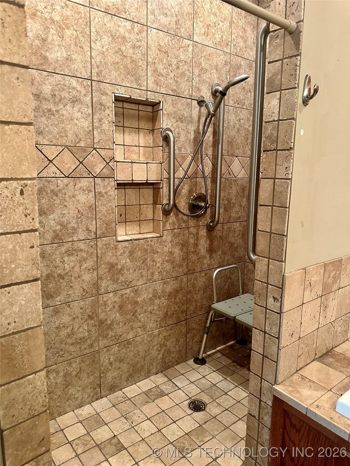 415664 E 1093 Road E Property Photo 19