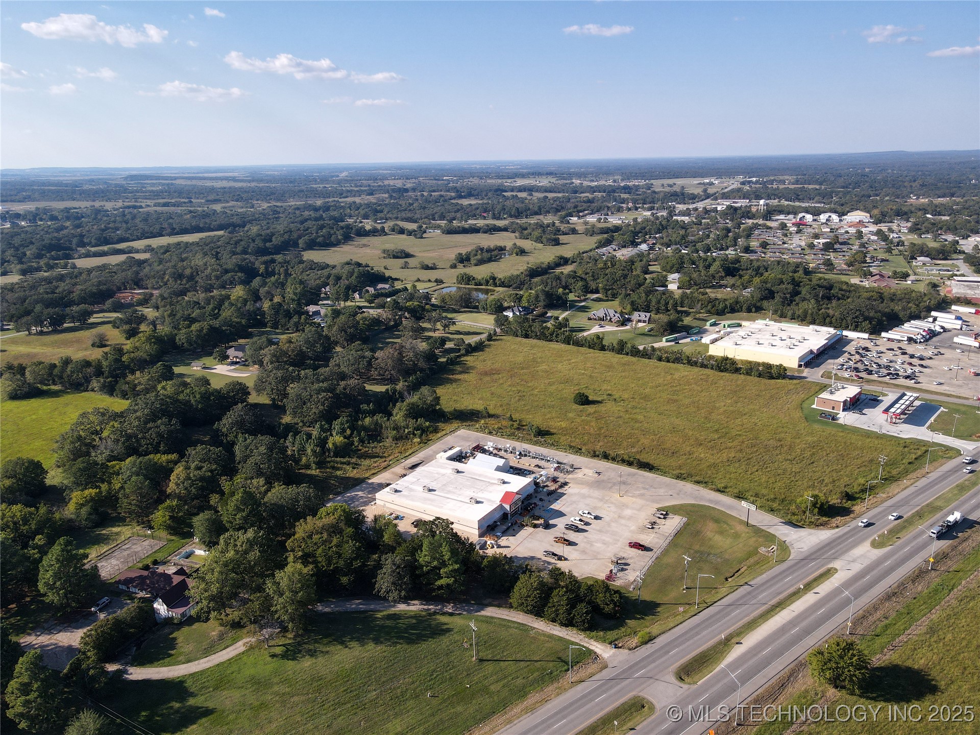 2067 S Mississippi Property Photo 3