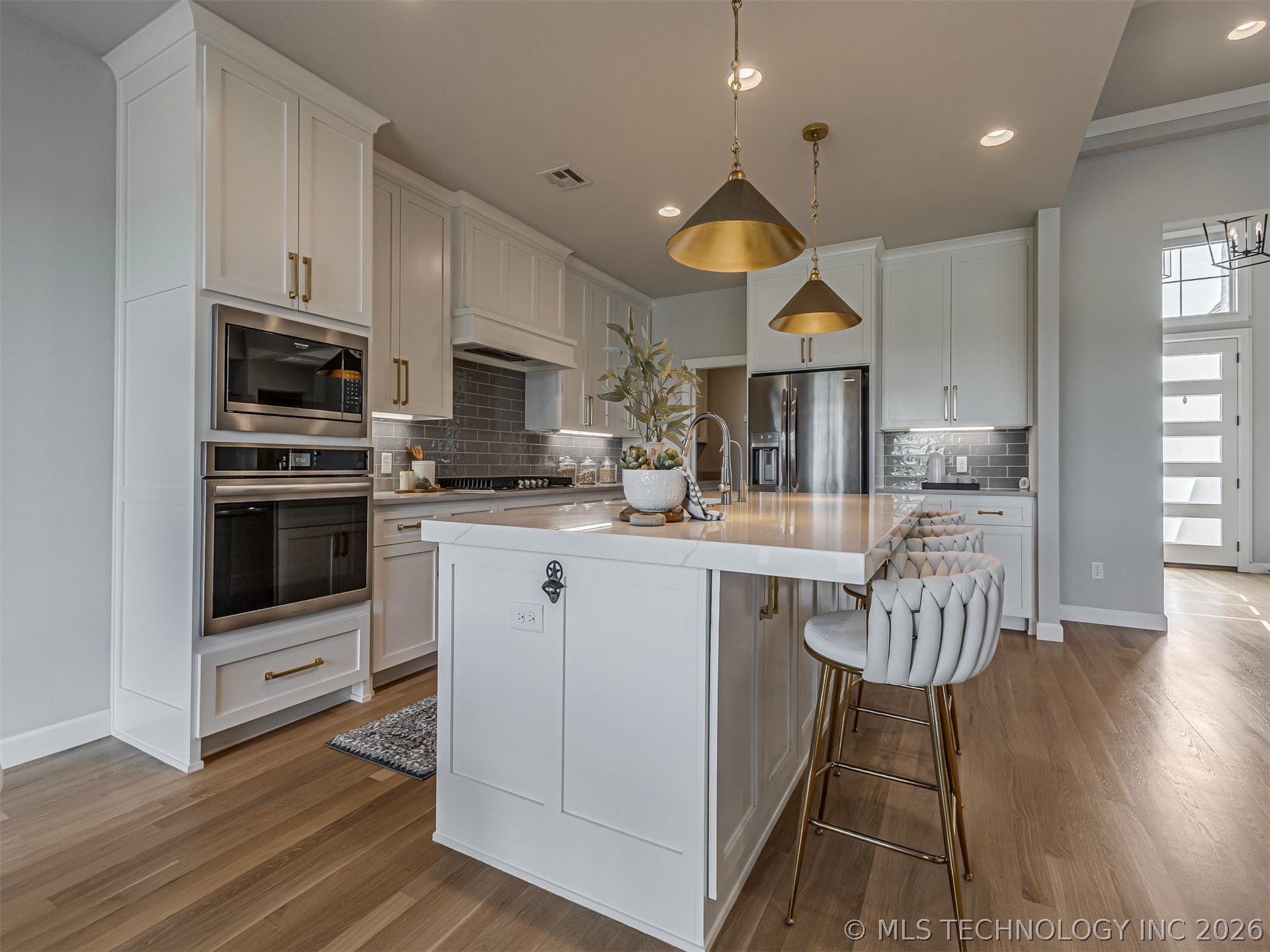 13634 S 20th Place E Property Photo 15