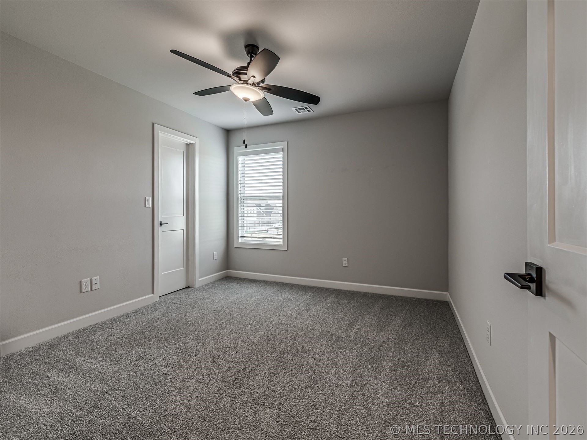 13634 S 20th Place E Property Photo 34