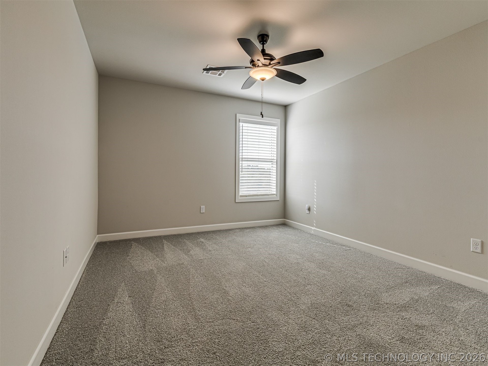 13634 S 20th Place E Property Photo 37