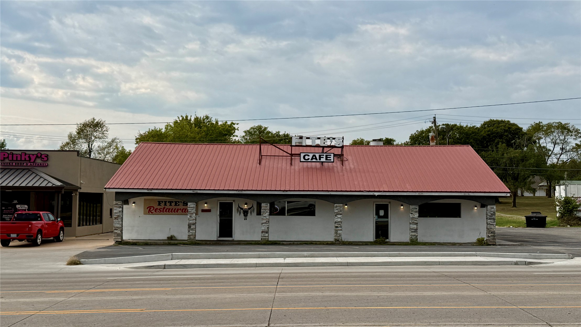 1310 S Muskogee Avenue Property Photo 2