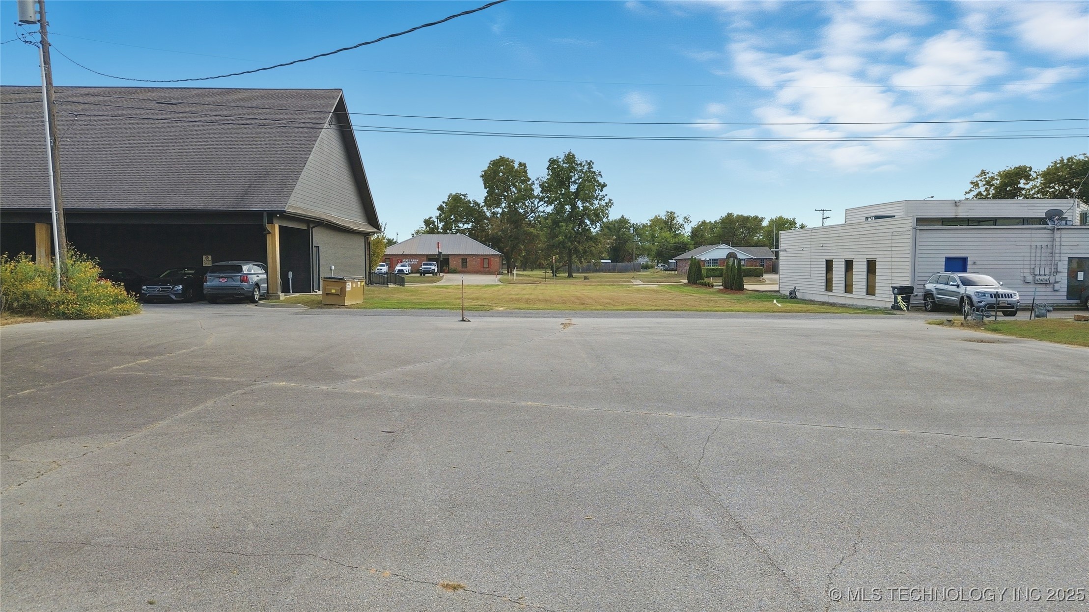 518 E A Street Property Photo 4