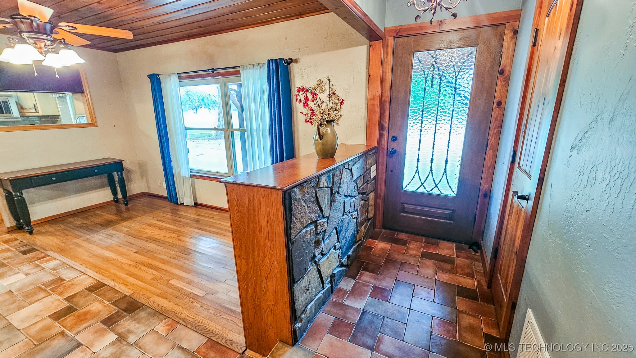 10388 N Perry Road Property Photo 10