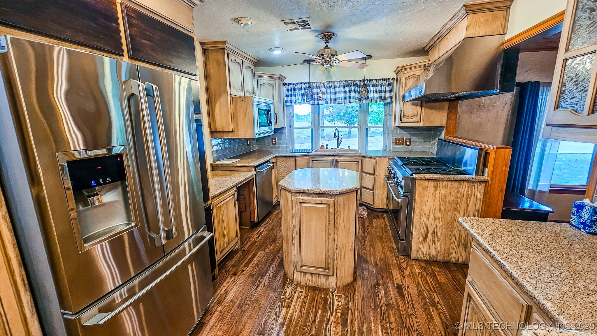 10388 N Perry Road Property Photo 15
