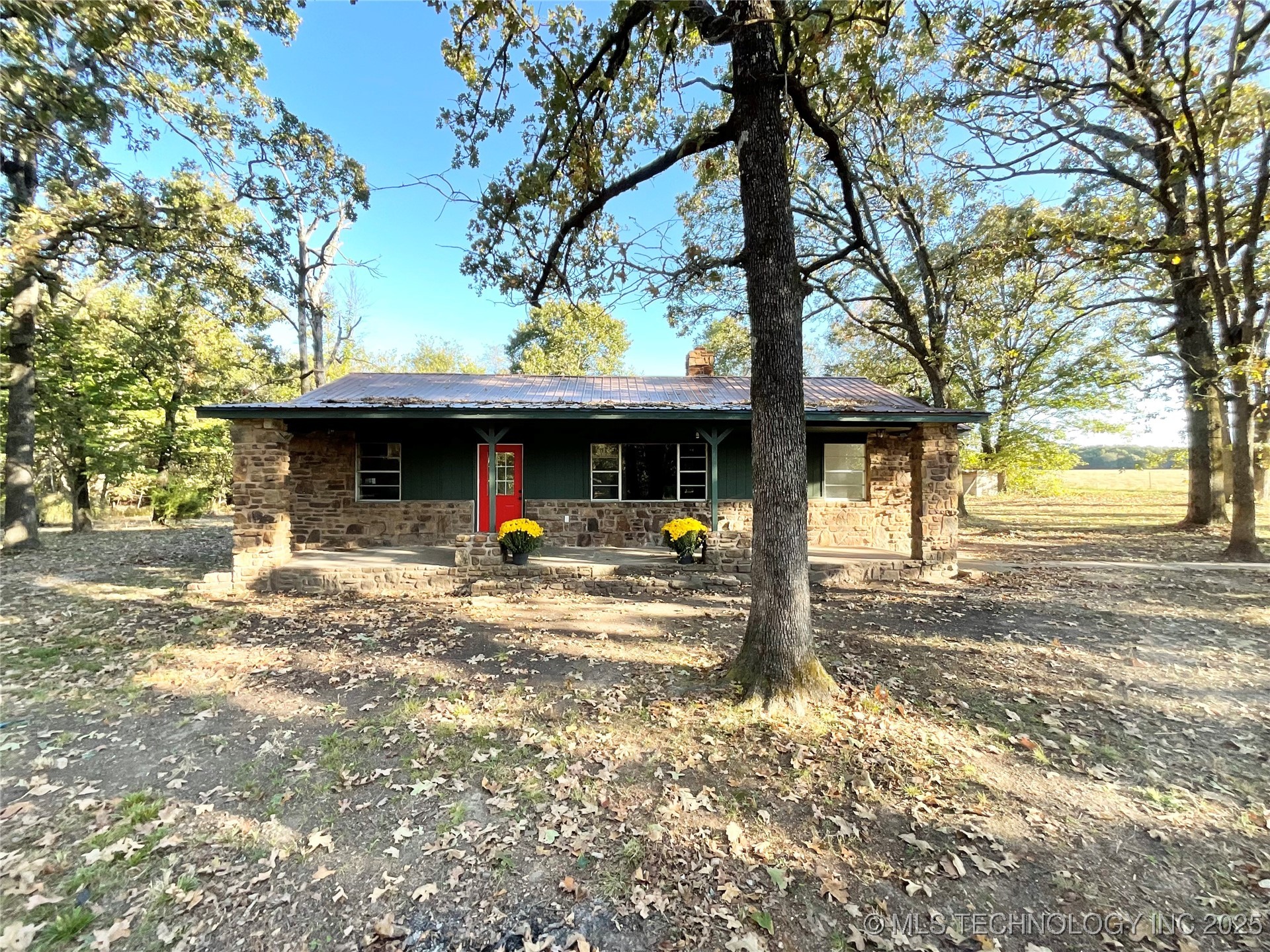 10250 E 580 Property Photo 2