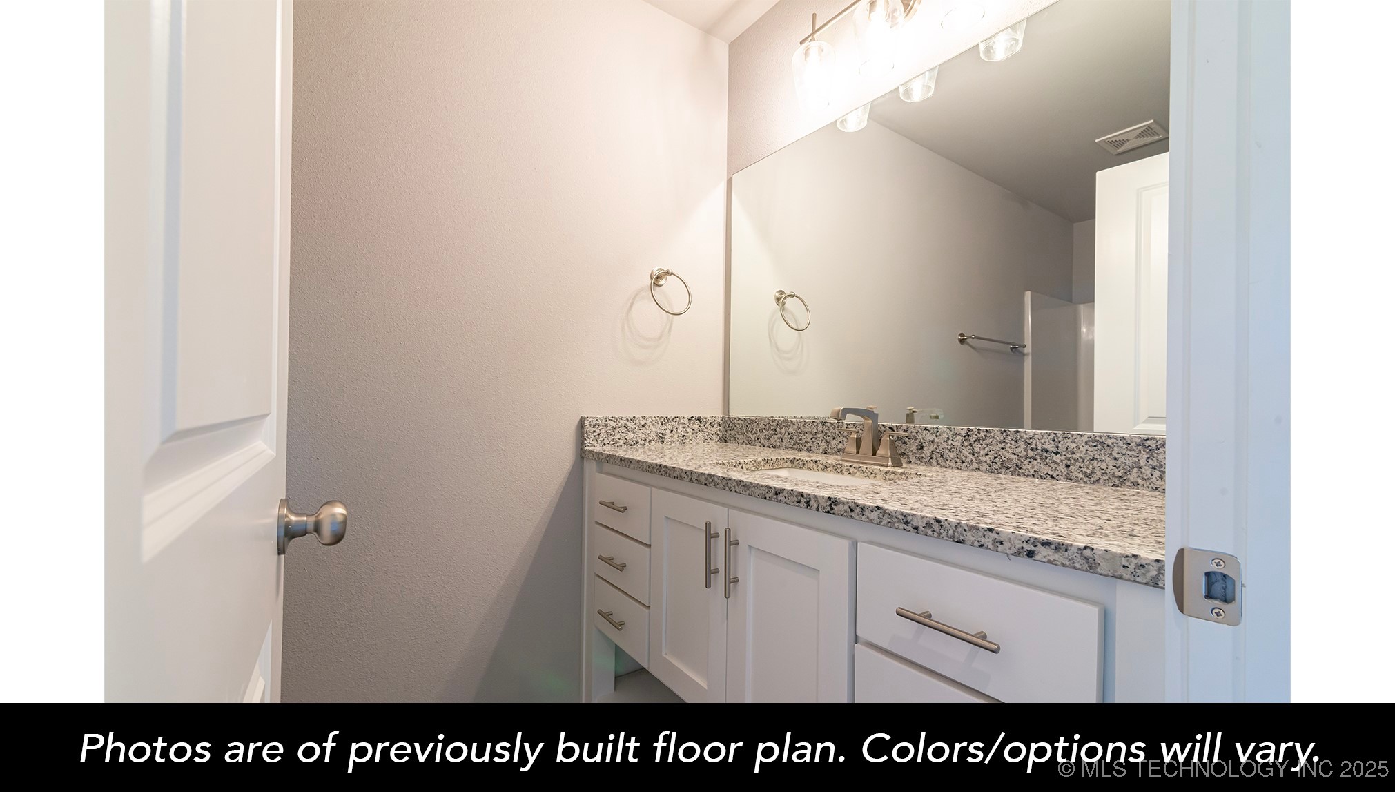 10930 S 271st East Avenue Property Photo 7