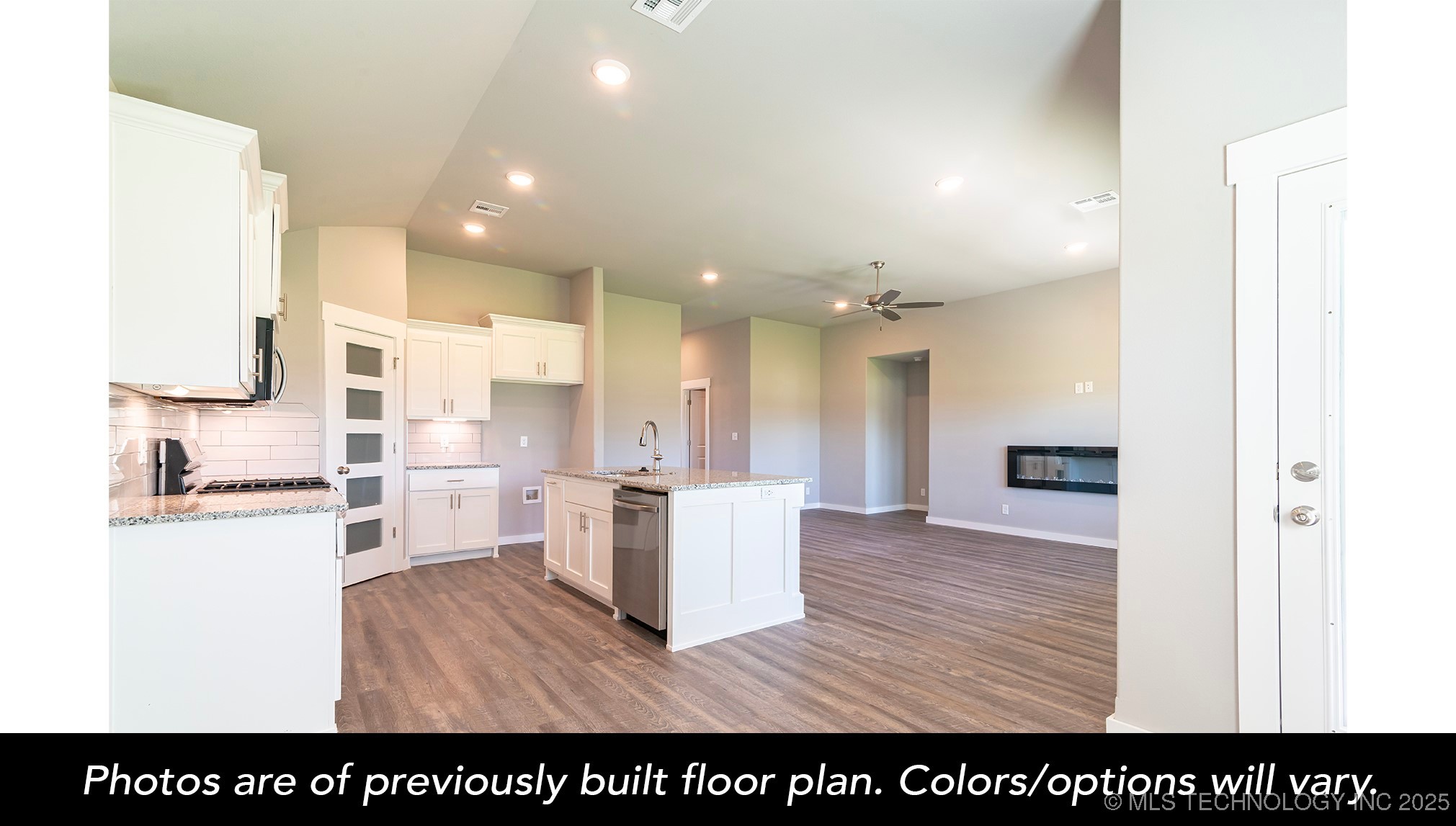 10930 S 271st East Avenue Property Photo 14