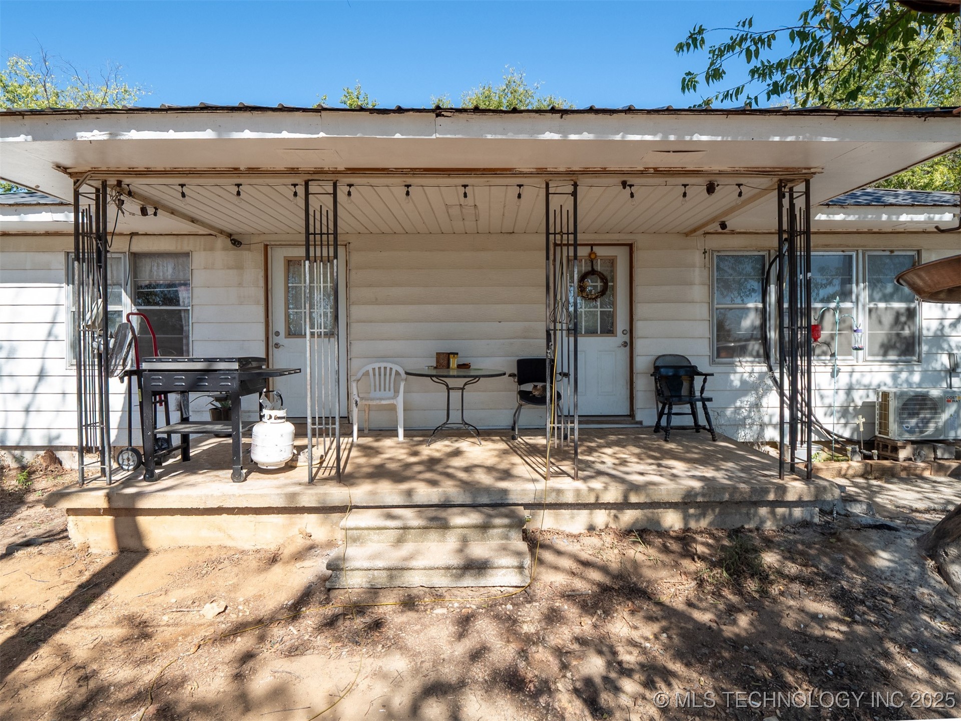 10450 County Road 1490 Road Property Photo 2