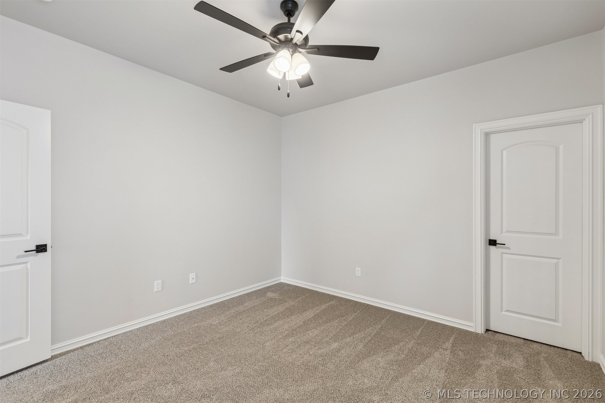 2841 E 144th Place S Property Photo 32