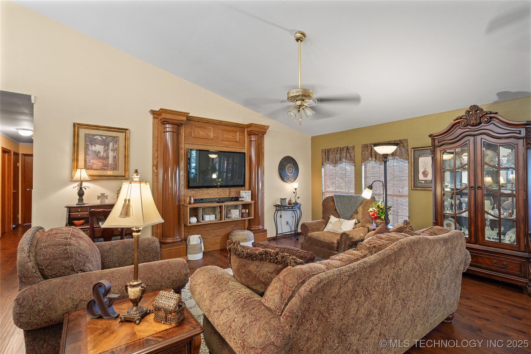 103 Lockwood Property Photo 8