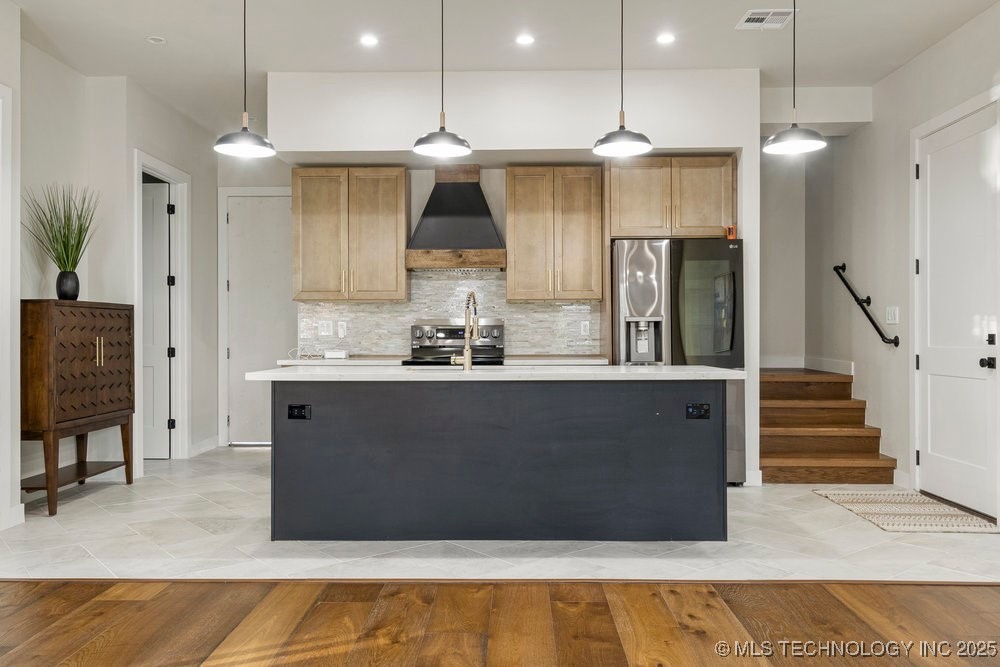 1717 W Newton Street Property Photo 12