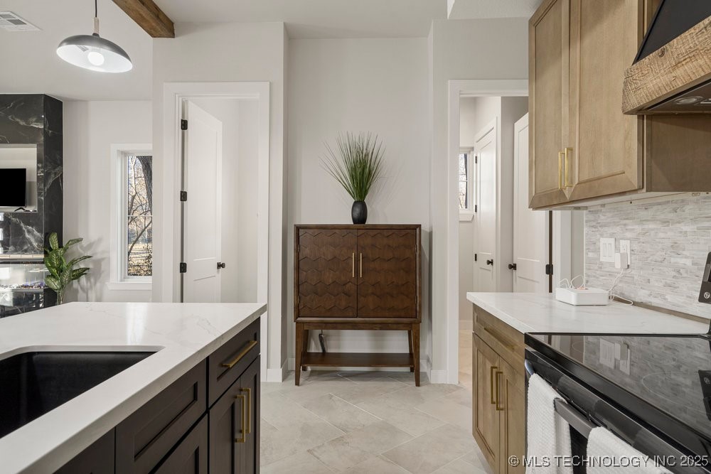 1717 W Newton Street Property Photo 21