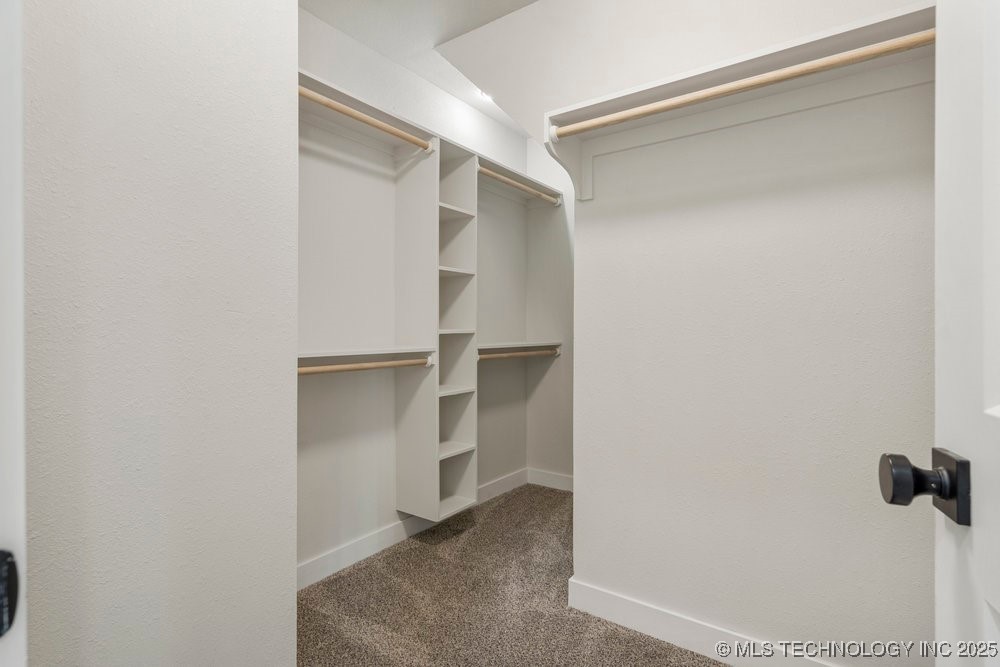 1717 W Newton Street Property Photo 38