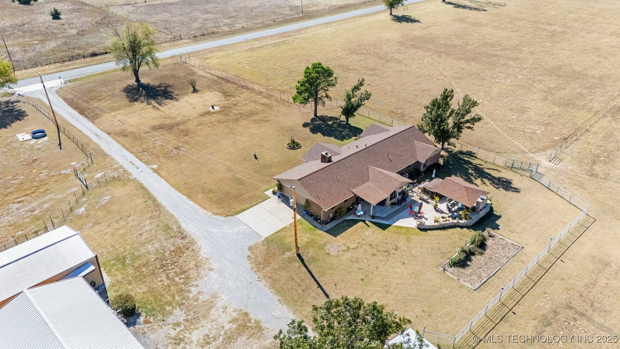 3901 E 440 Road Property Photo 32