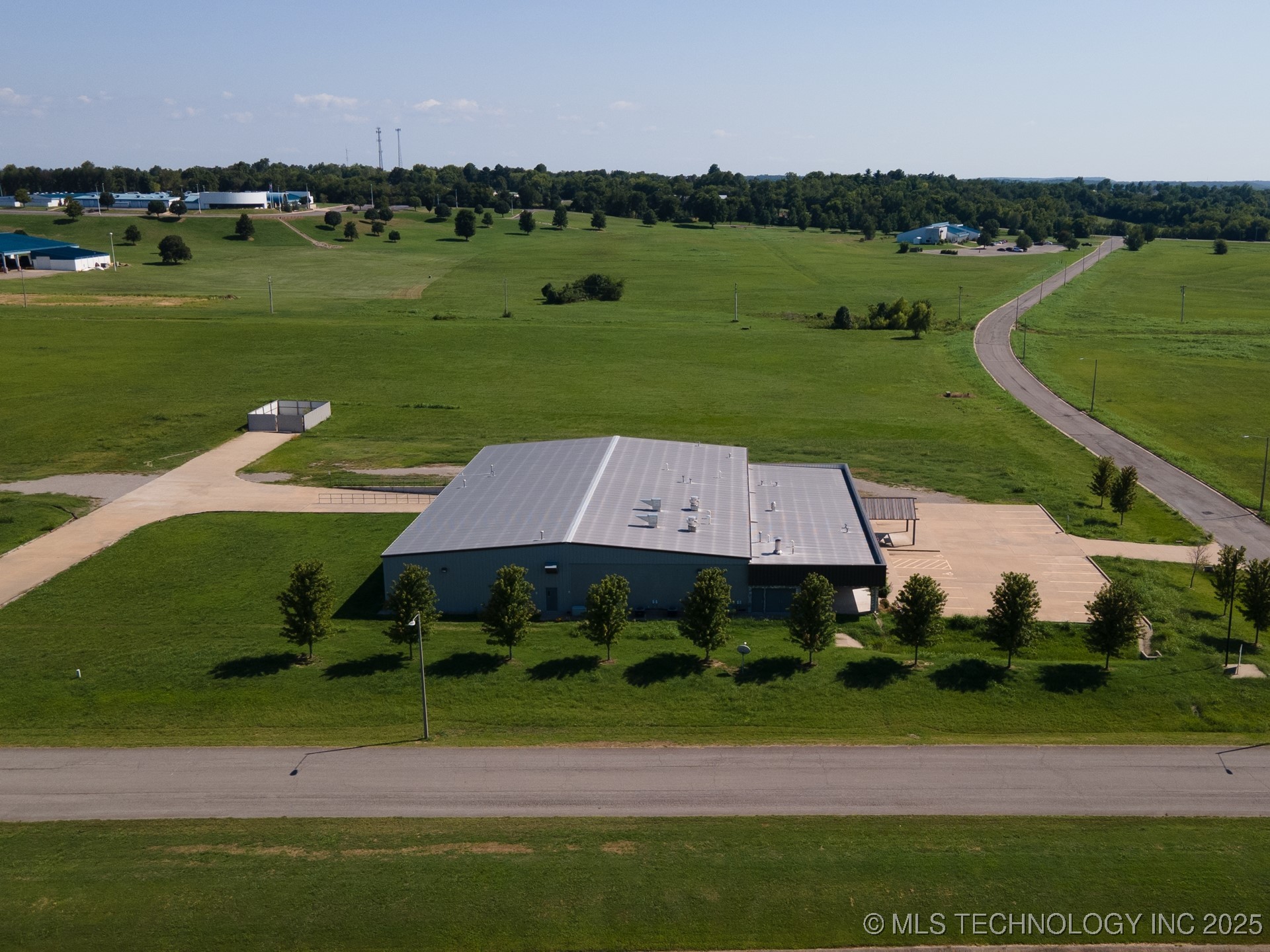 100 Career Tech Way Property Photo 11