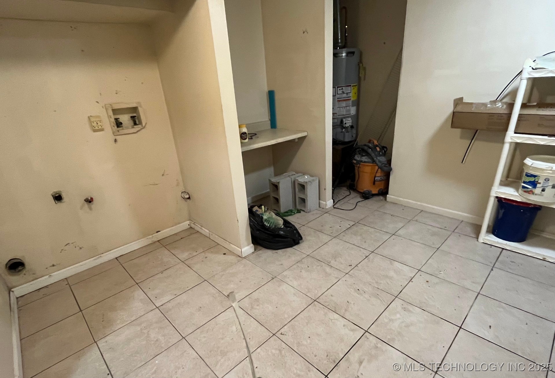 501 E 62nd Street S Property Photo 11