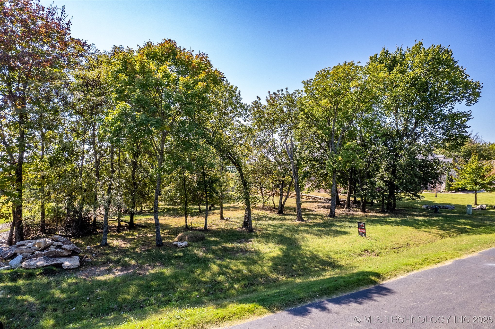17798 E Anthem Ridge Road Property Photo 2