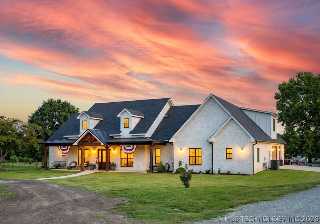 1609 E Hollow Oak Road Property Photo