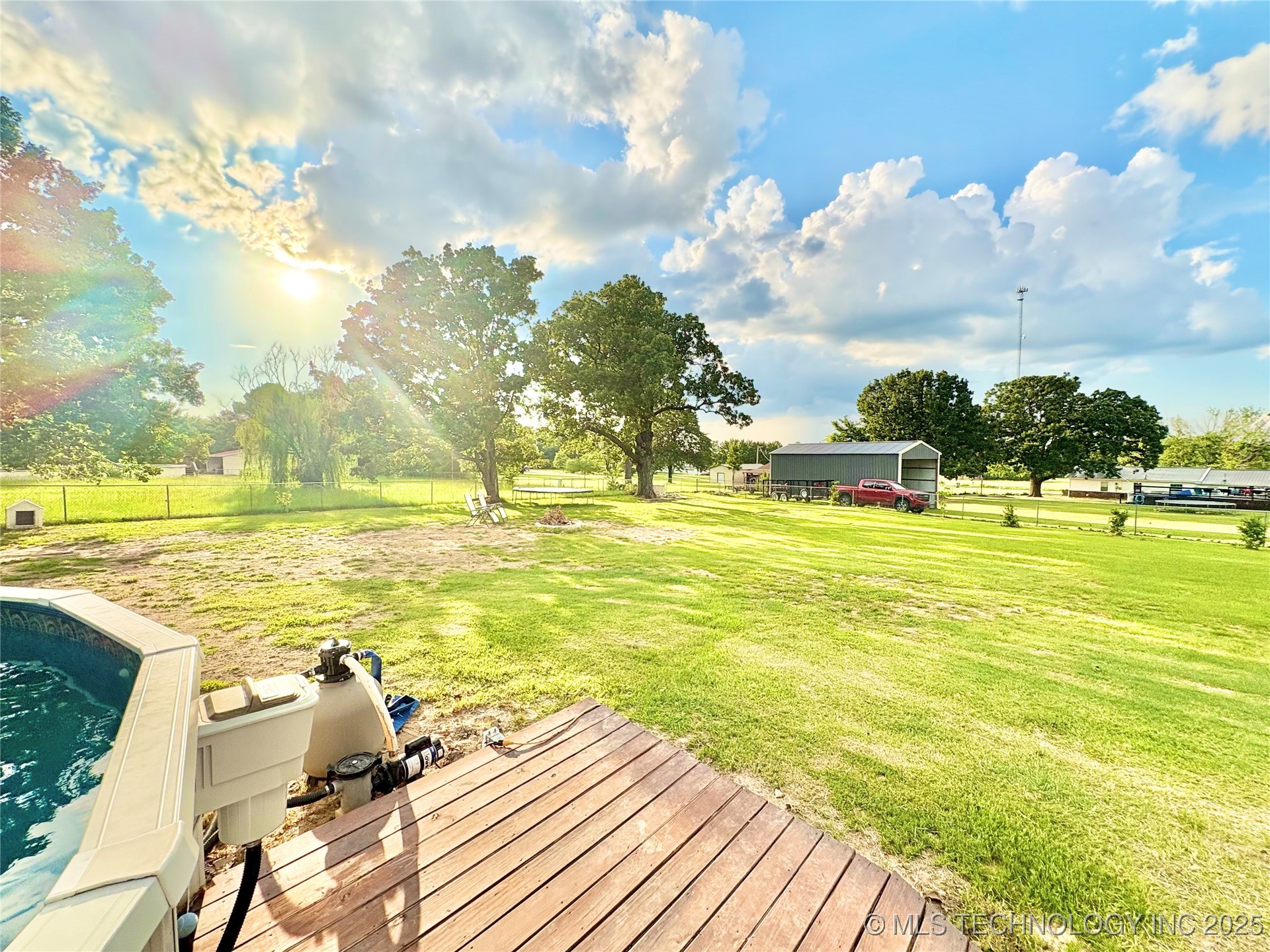 1609 E Hollow Oak Road Property Photo 58