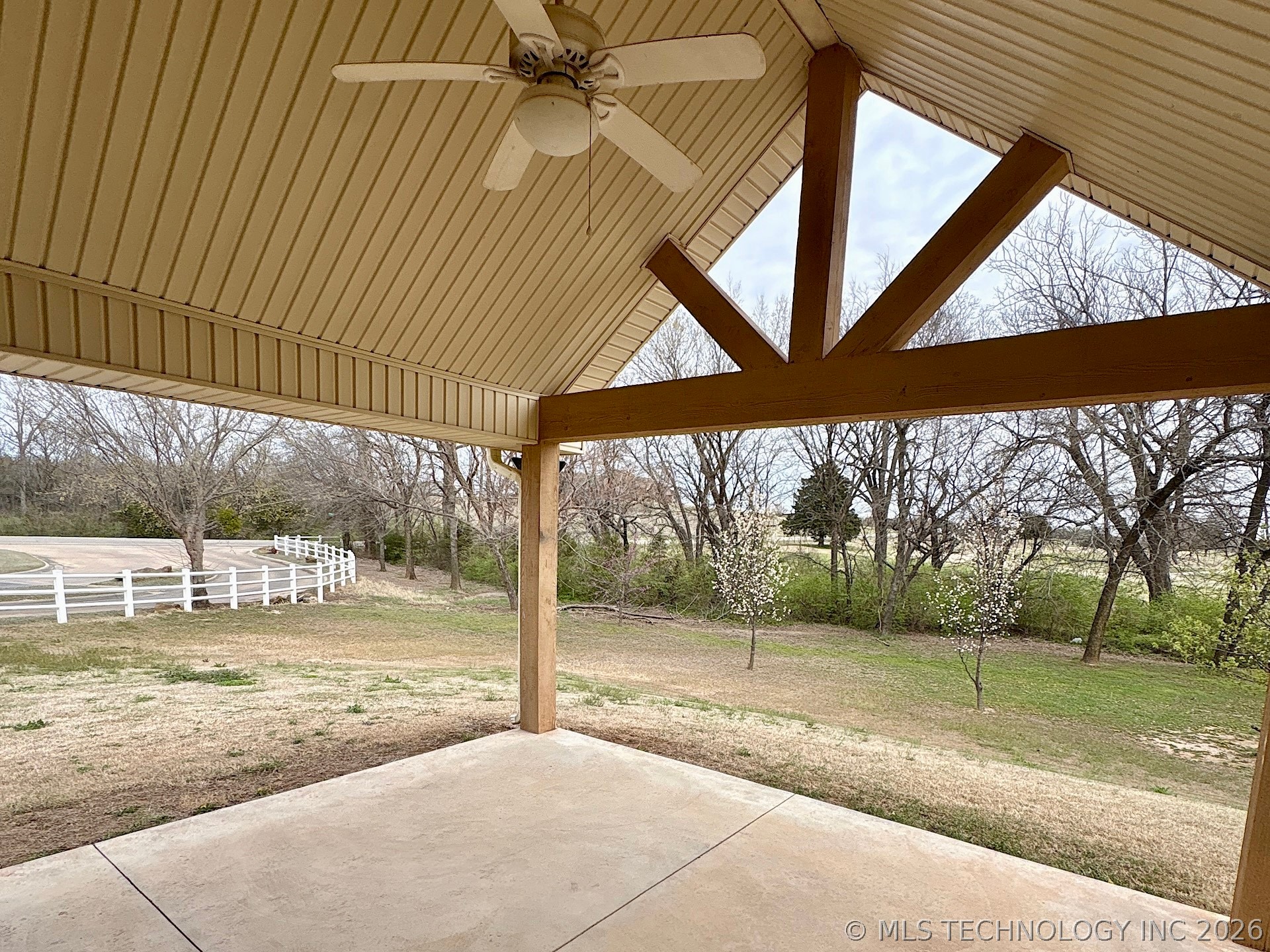 909 S Country Club Drive Property Photo 13