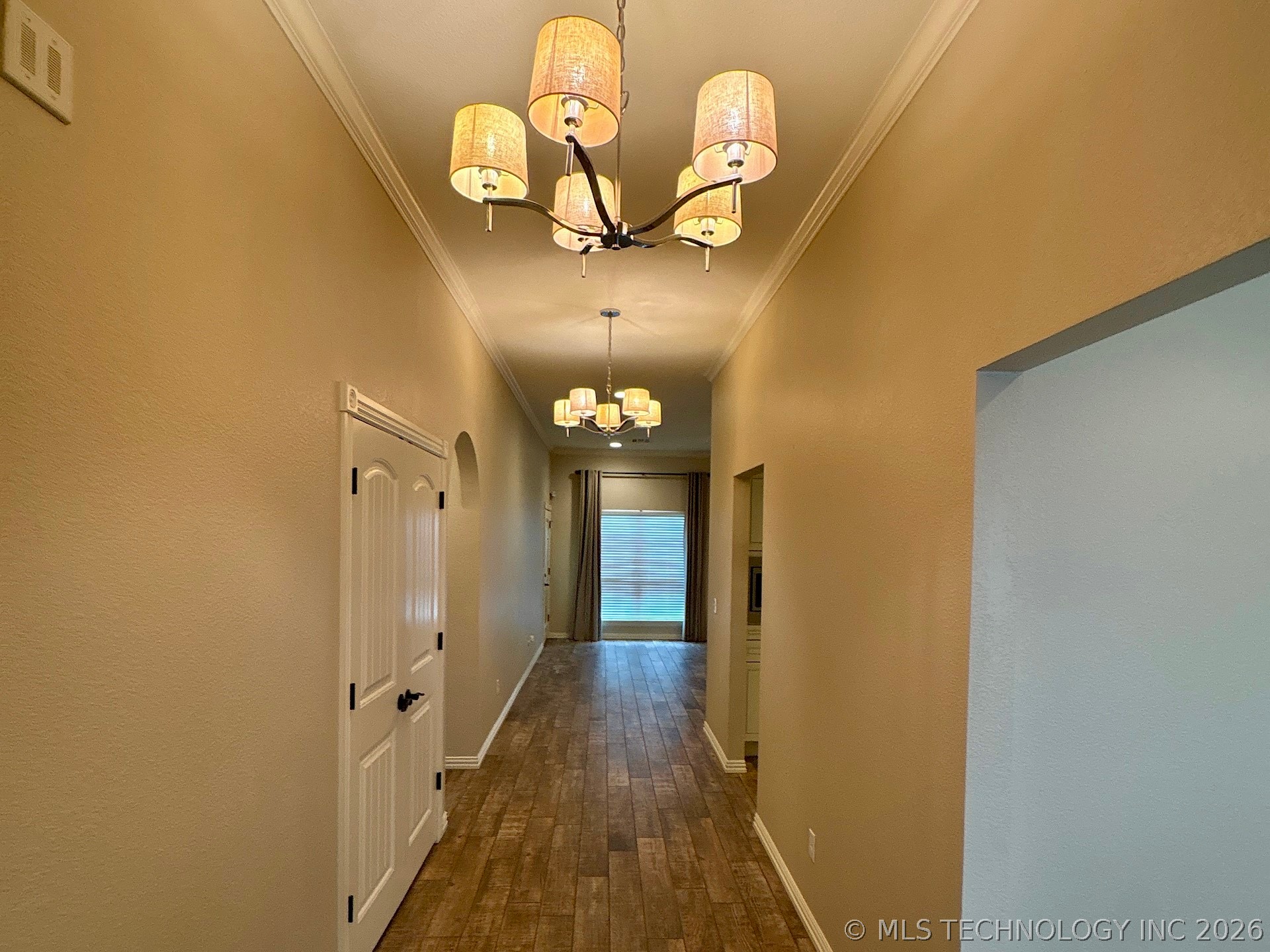 909 S Country Club Drive Property Photo 15