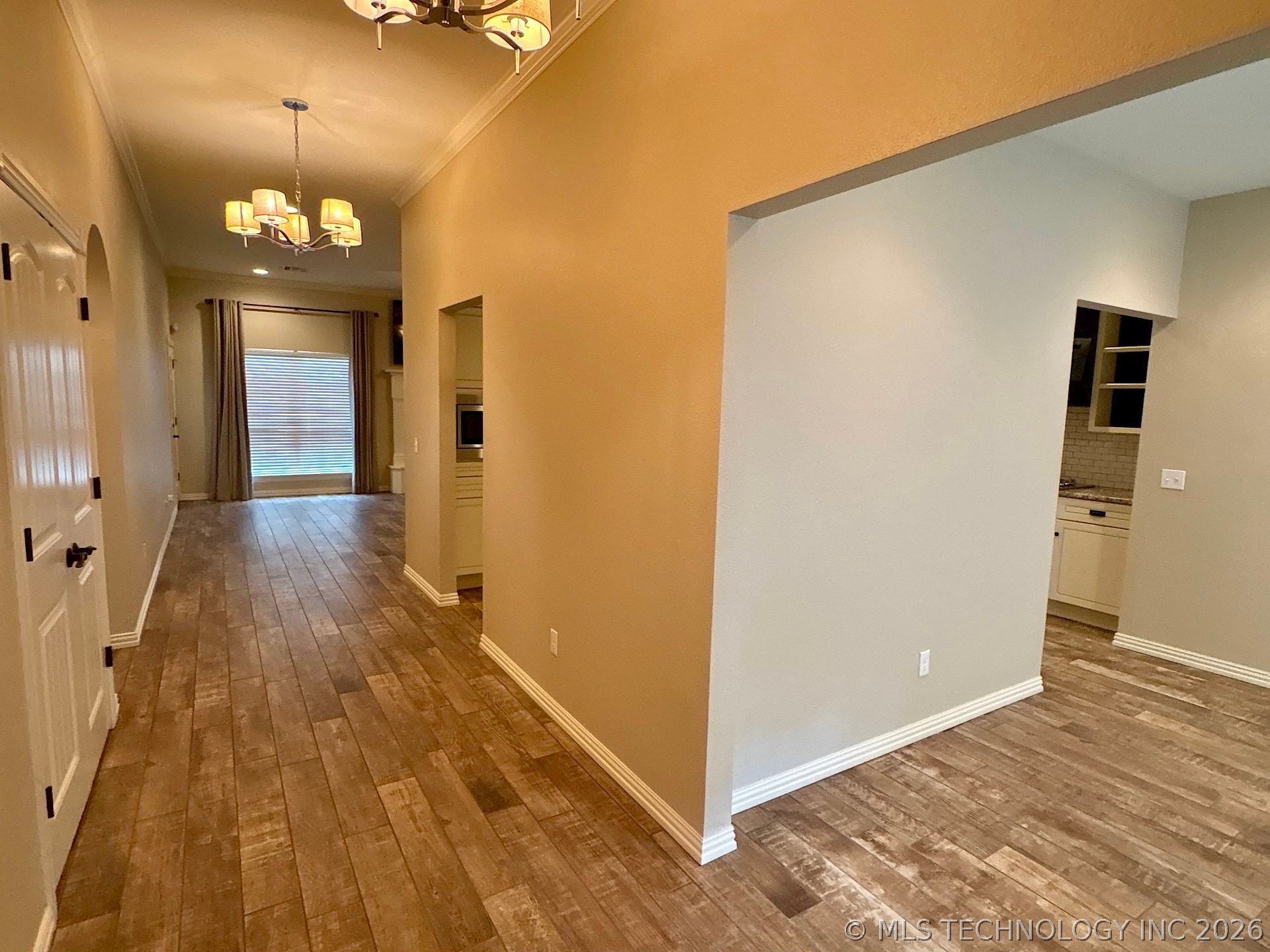 909 S Country Club Drive Property Photo 16