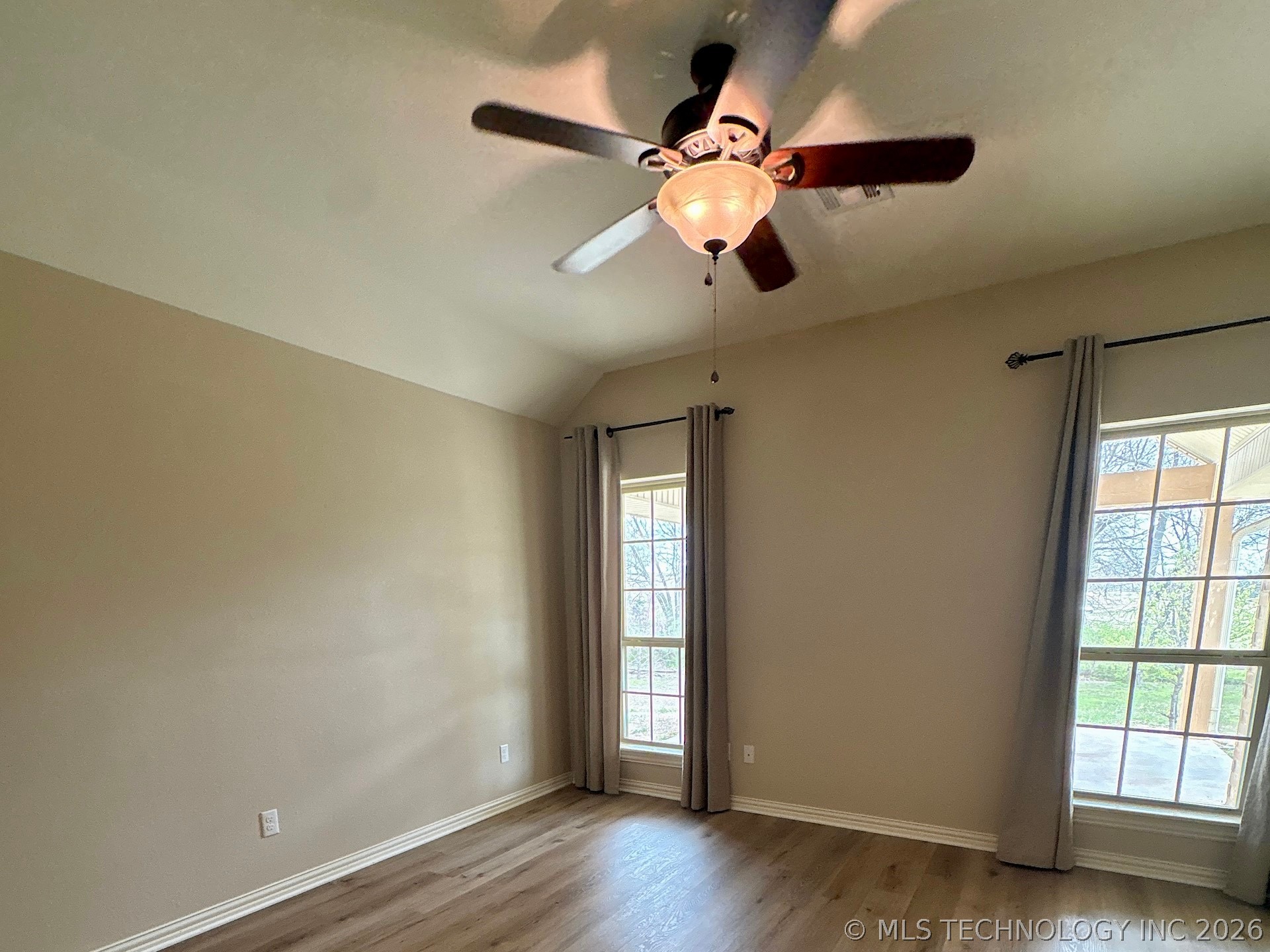 909 S Country Club Drive Property Photo 41