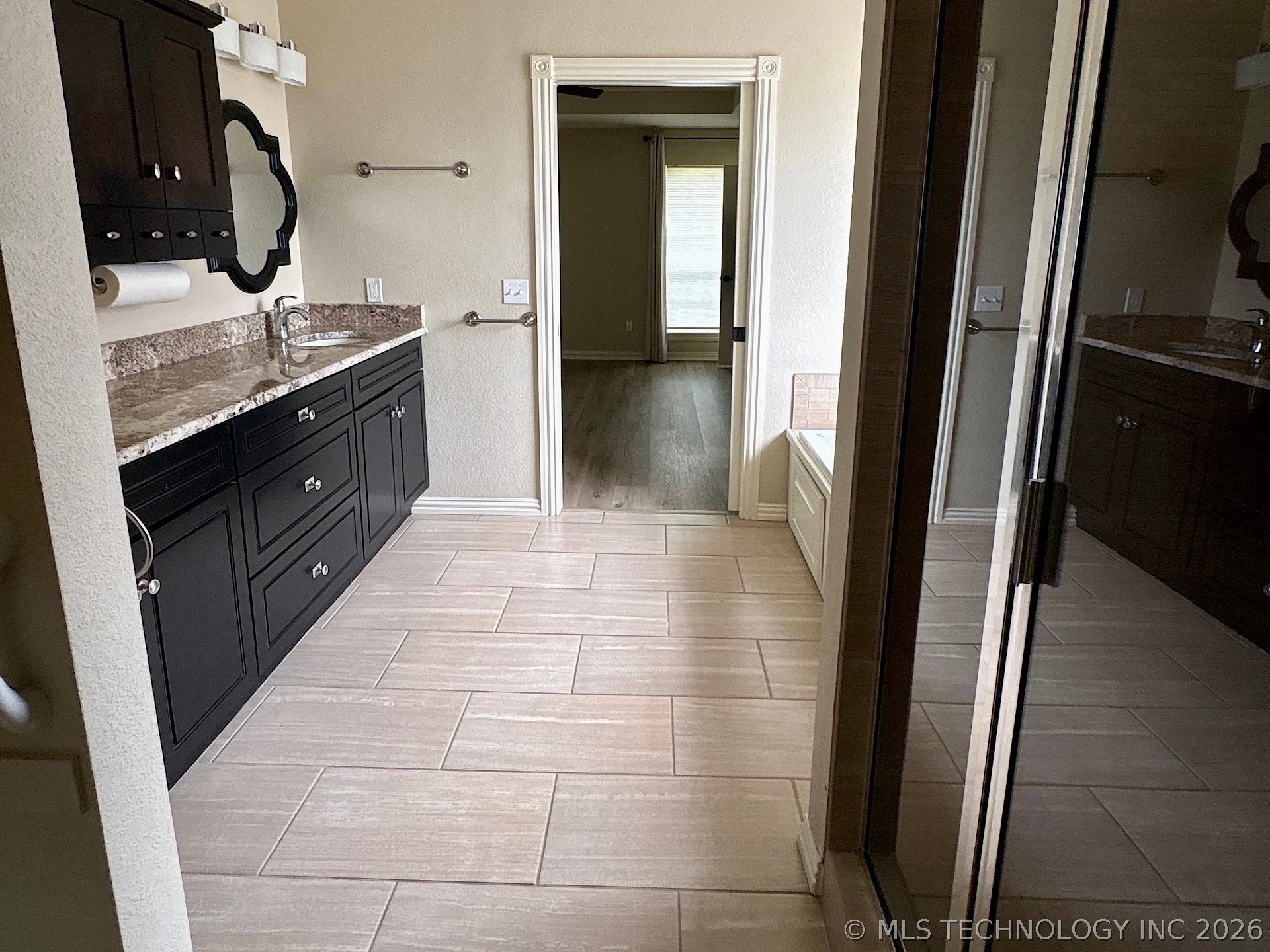 909 S Country Club Drive Property Photo 55