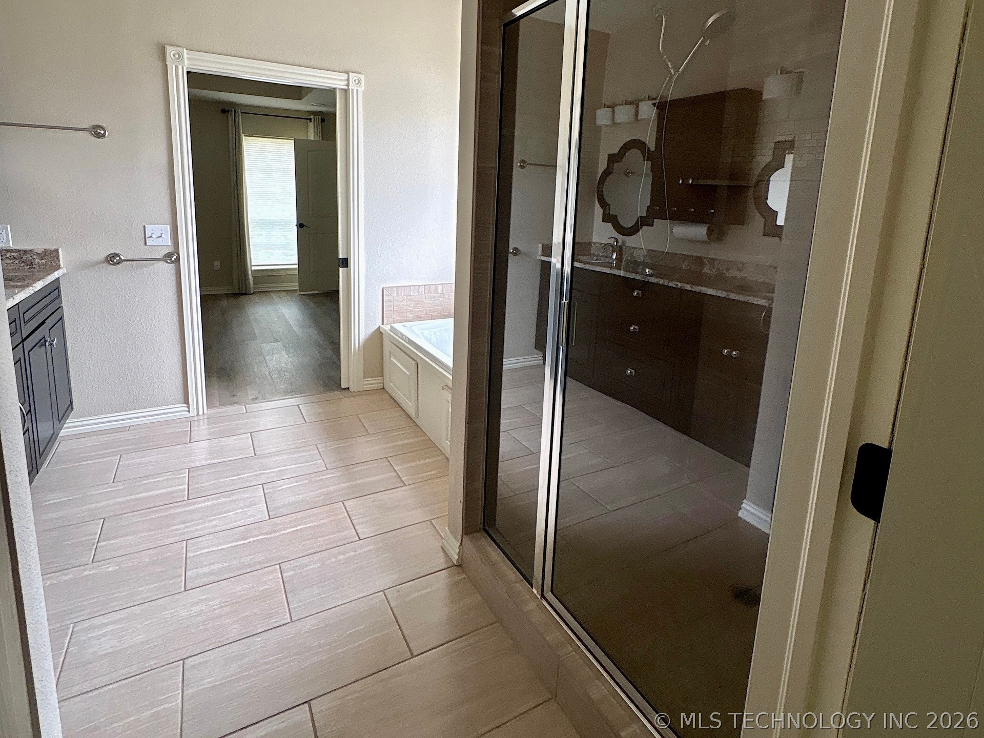 909 S Country Club Drive Property Photo 56