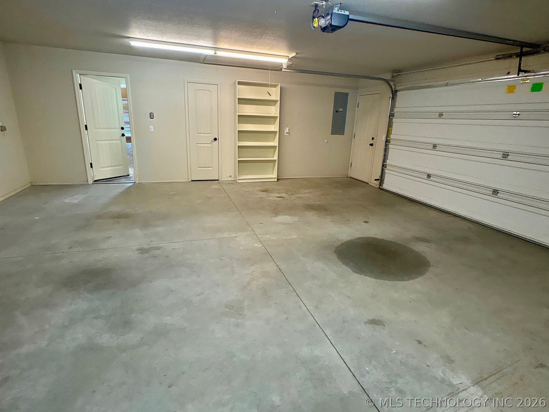 909 S Country Club Drive Property Photo 64
