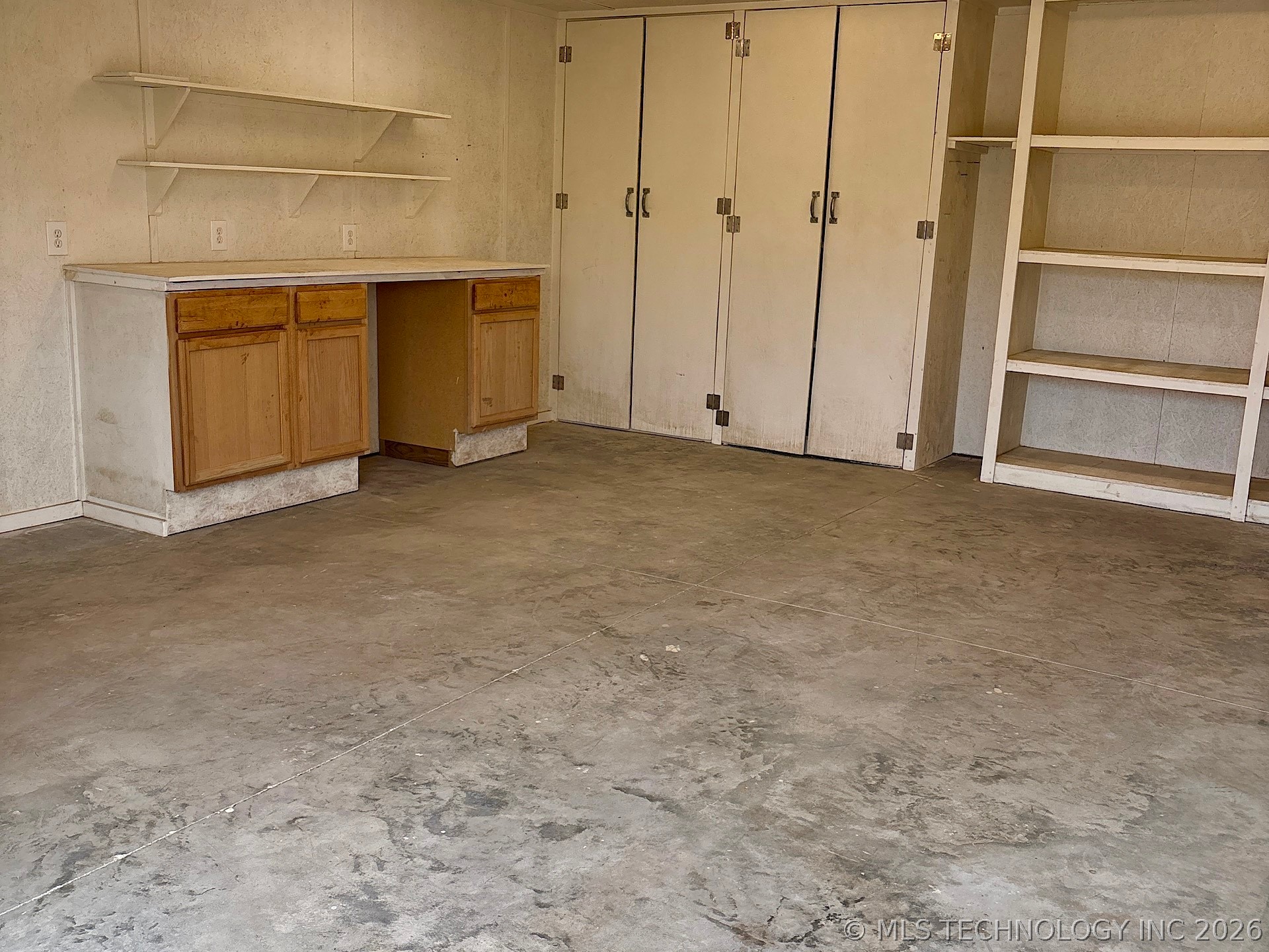 909 S Country Club Drive Property Photo 68