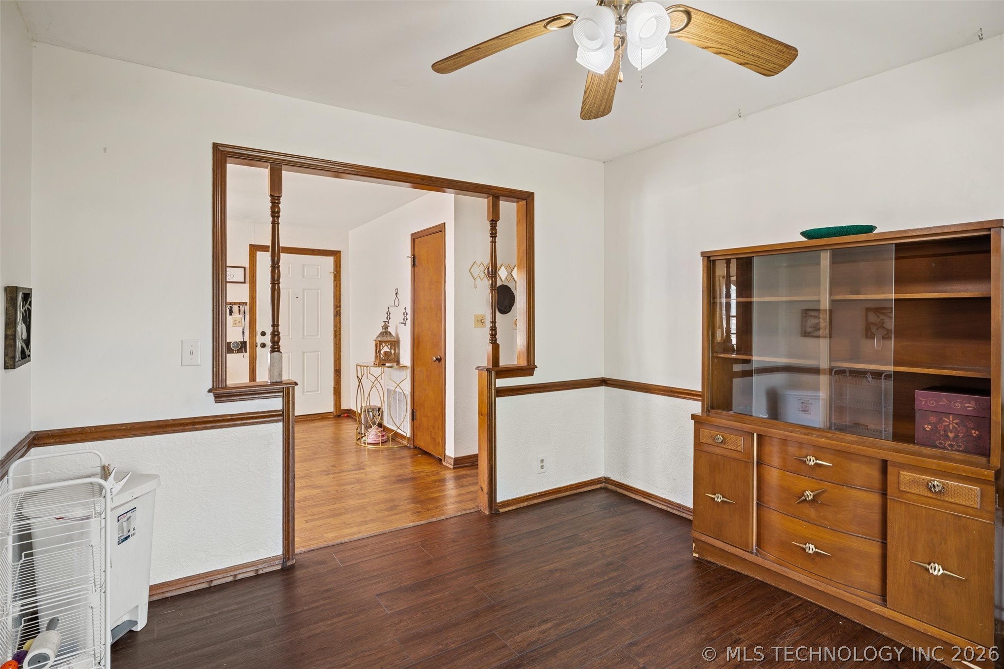 2223 S Osage Avenue Property Photo 19