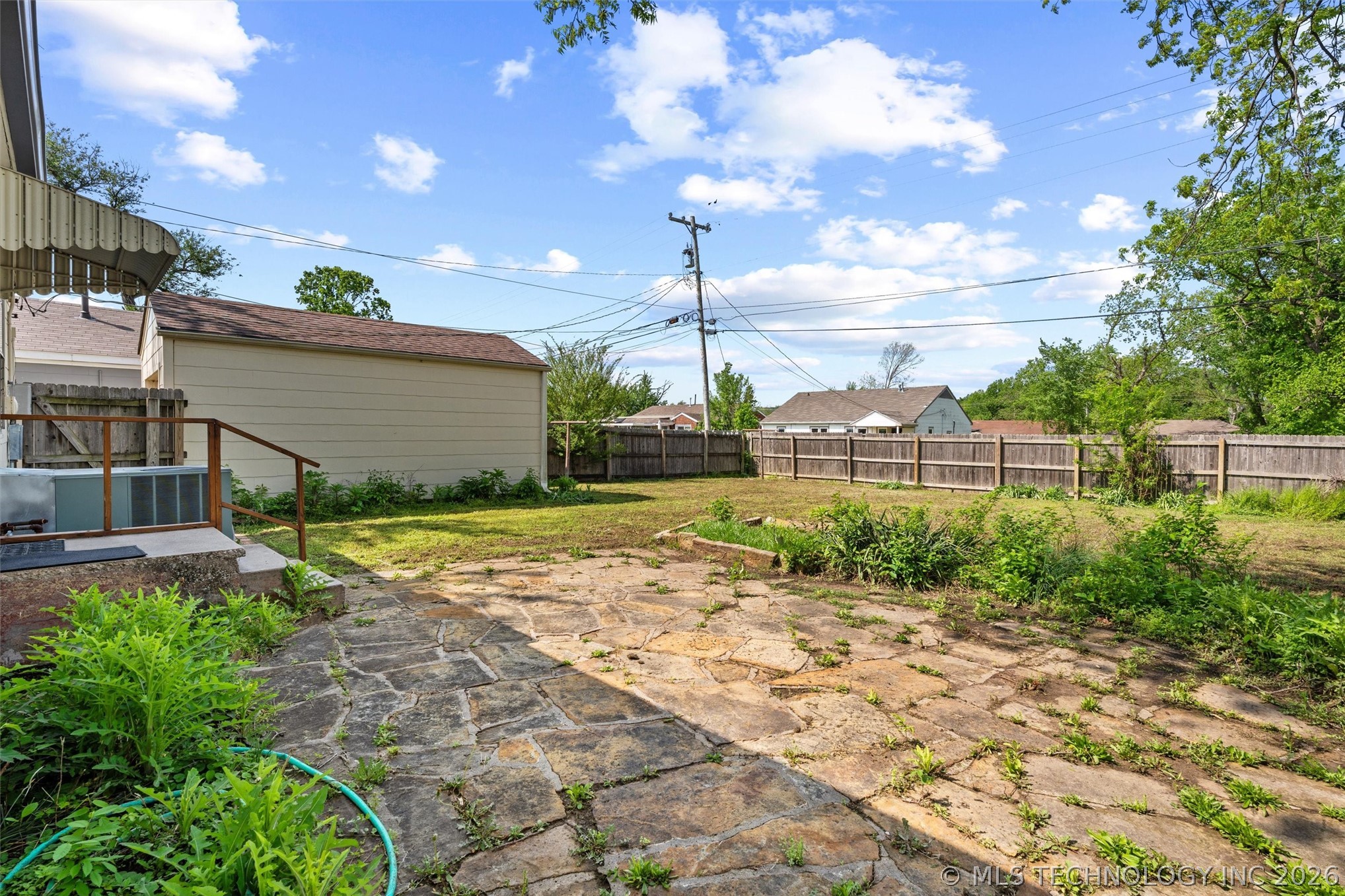 2223 S Osage Avenue Property Photo 25