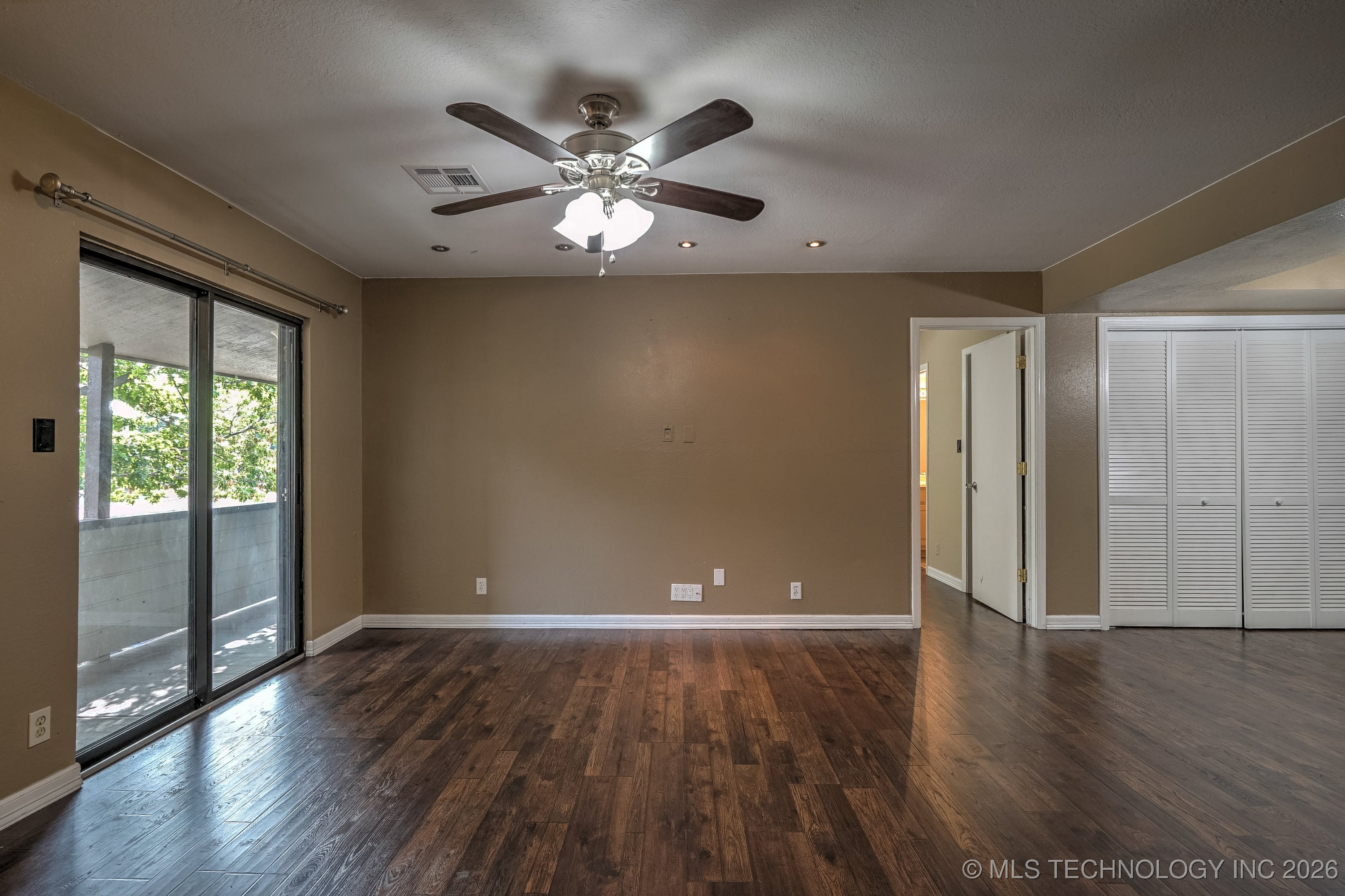 6366 S 80th East Avenue E Property Photo 5