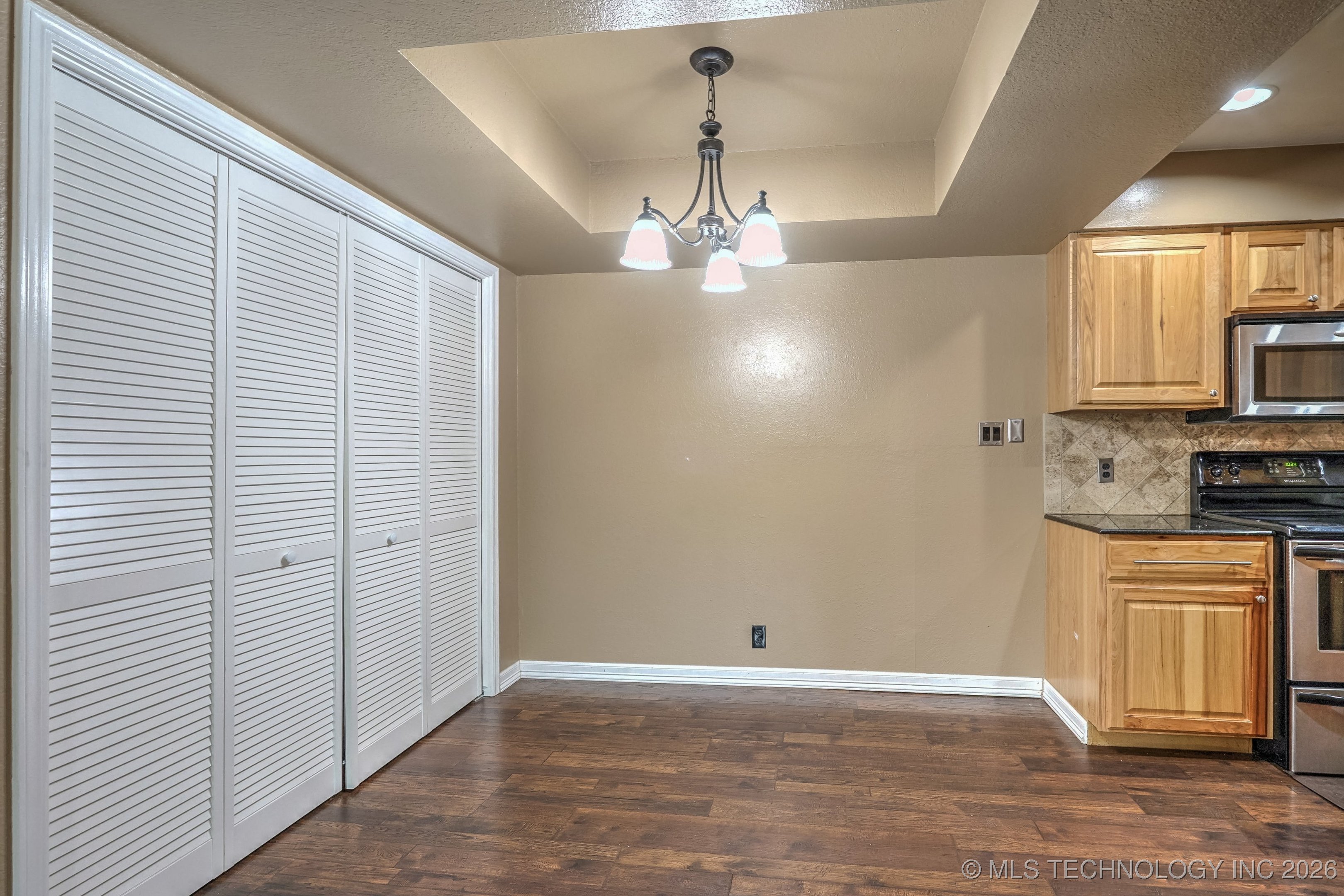 6366 S 80th East Avenue E Property Photo 11