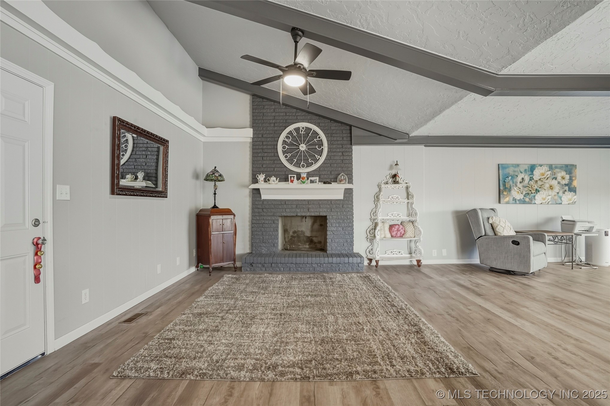 4529 E 24th West Avenue Property Photo 11