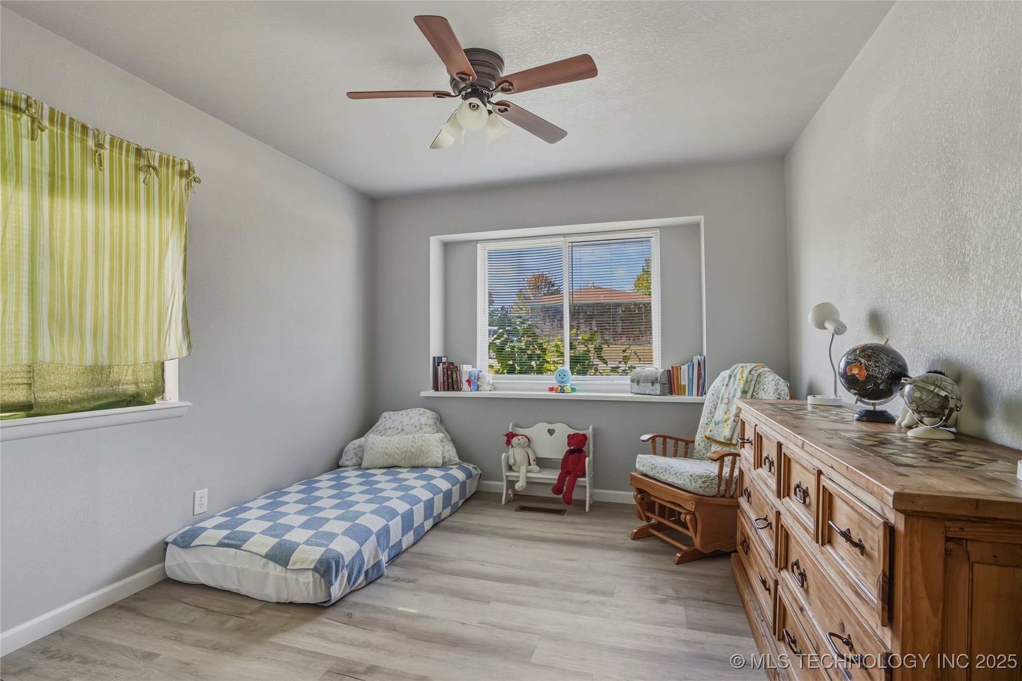 4529 E 24th West Avenue Property Photo 17