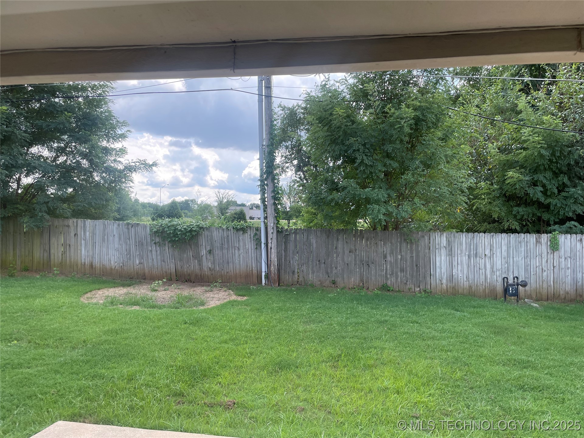 421 W Miami Street Property Photo 3