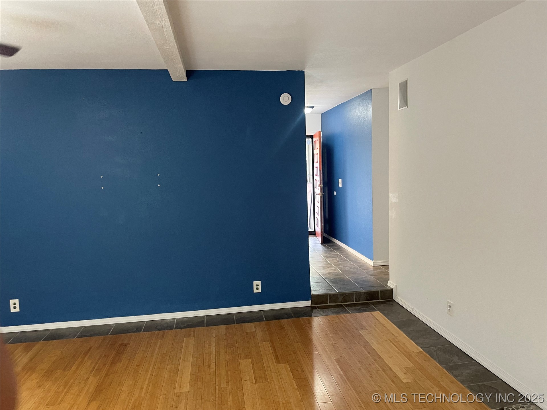 421 W Miami Street Property Photo 11