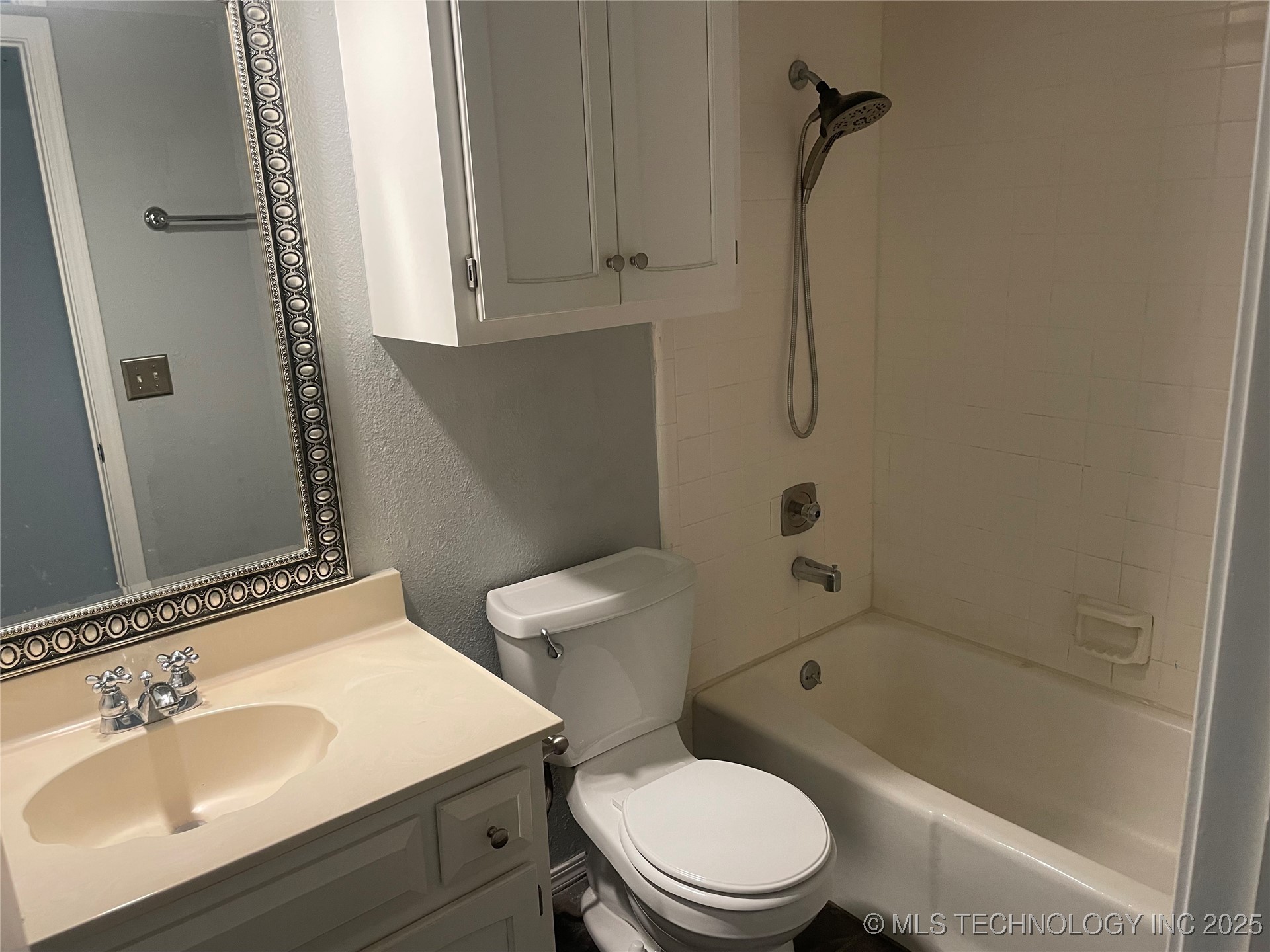 421 W Miami Street Property Photo 12